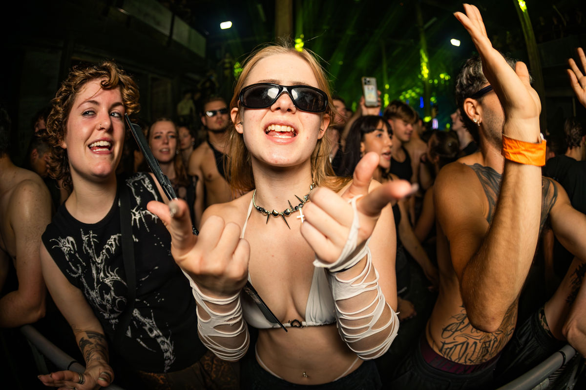 Loading... just a sec